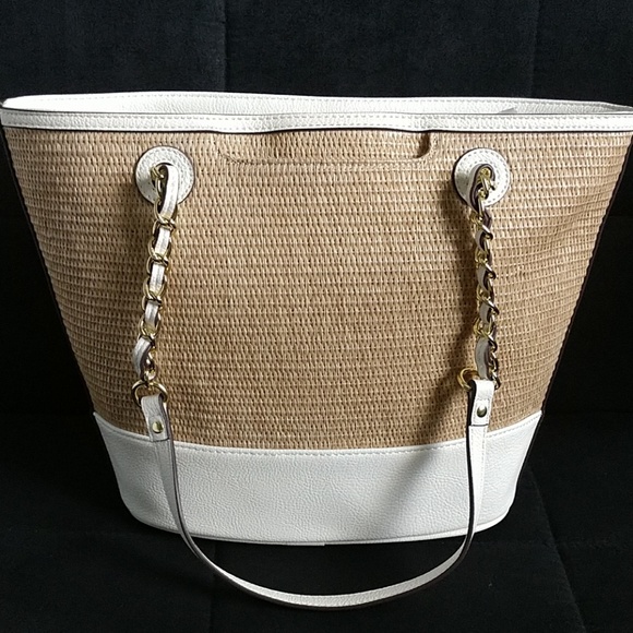 Liz Claiborne Summer Purse - Picture 3 of 6